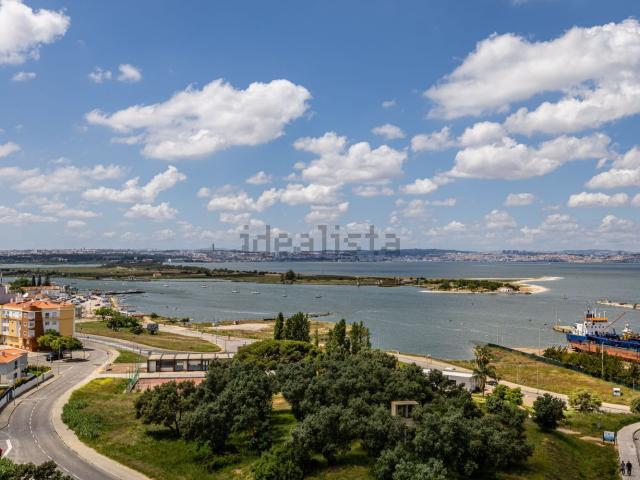 Apartamento alugar em Seixal, Setúbal