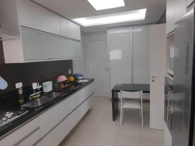 Apartamento venda em Região Imediata de São José dos Campos, Região Metropolitana do Vale do Paraíba e Litoral Norte