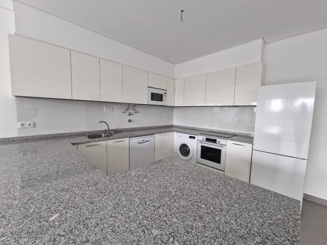 Apartamento alugar em Montenegro, Faro