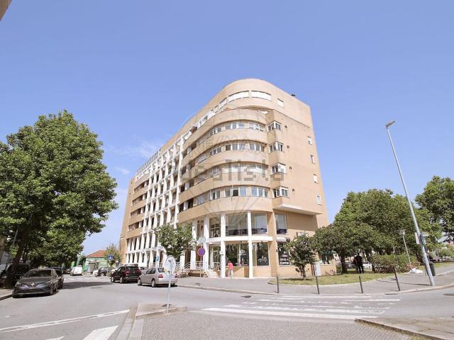 Apartamento venda em Árvore Grossa, Porto