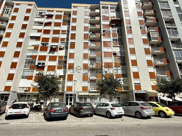 Apartamento alugar em Setúbal