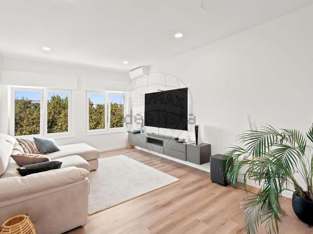 Apartamento alugar em Troino, Setúbal