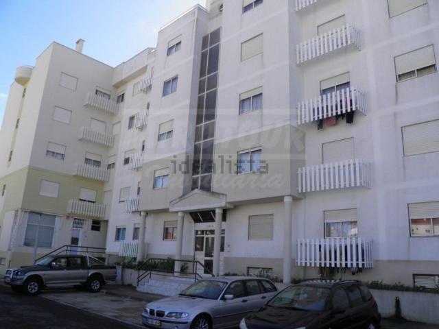 Apartamento alugar em Sines