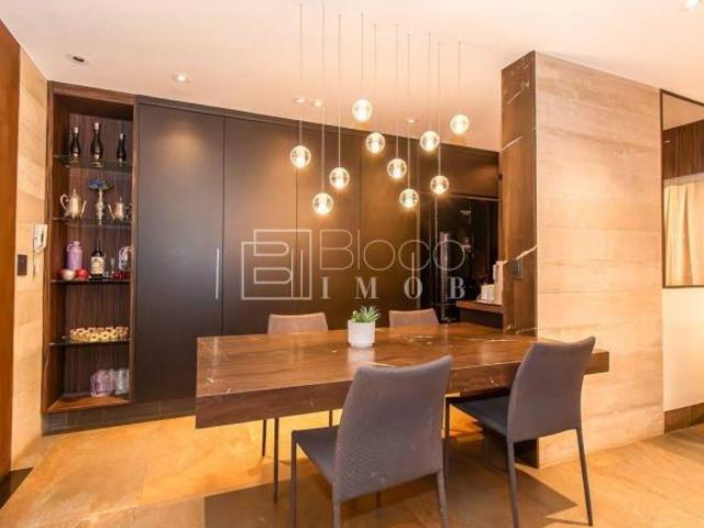 Apartamento venda em Região Geográfica Imediata do Distrito Federal, Região Integrada de Desenvolvimento do Distrito Federal e Entorno