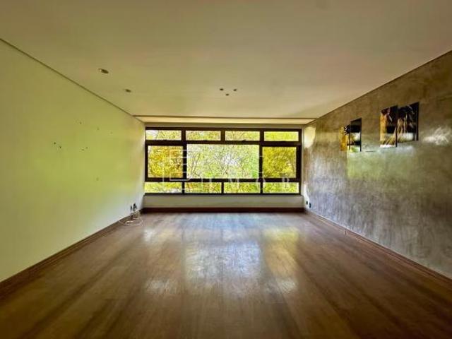 Apartamento venda em SQS 212, Plano Piloto