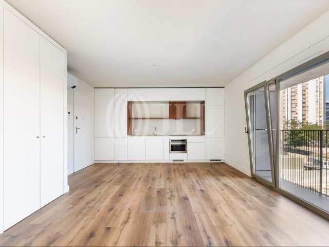 Apartamento alugar em Santa Clara, Lisboa