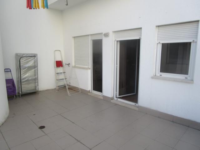 Apartamento alugar em Ameixoeira, Lisboa