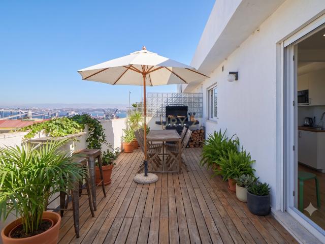 Apartamento venda em Almada, Setúbal
