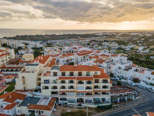 Prédio venda em Albufeira e Olhos de Água, Albufeira