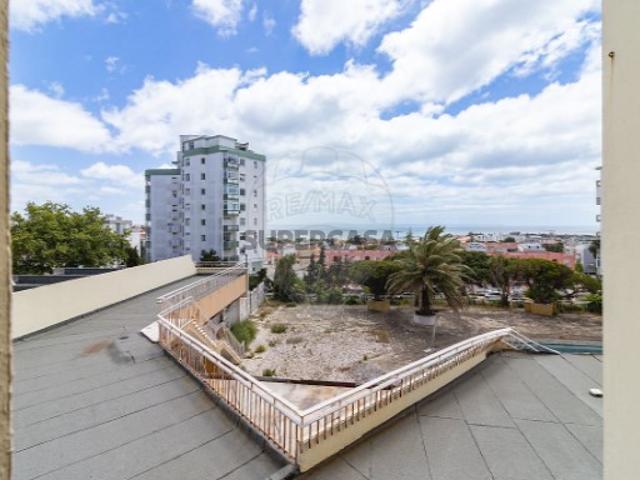 Casa venda em Bairro J. Pimenta, Cascais