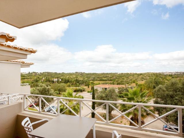 Apartamento venda em Estômbar, Faro