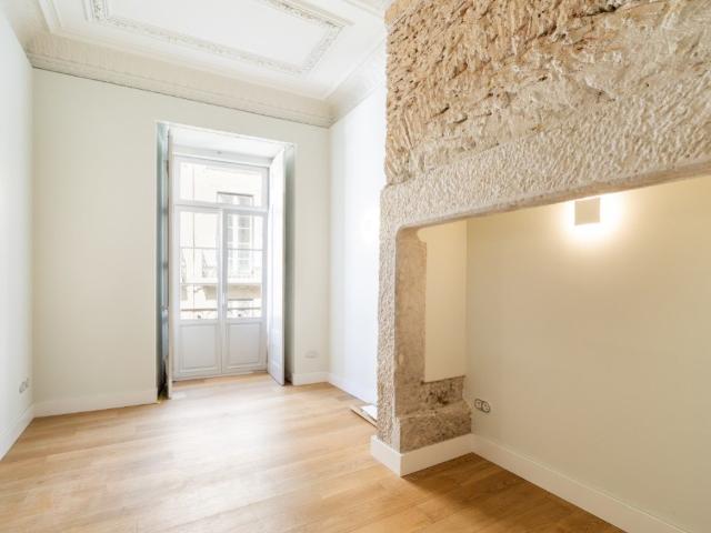 Apartamento venda em Misericórdia, Lisboa
