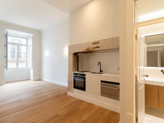 Apartamento venda em Misericórdia, Lisboa