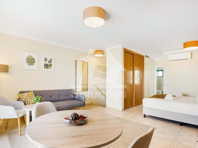 Apartamento venda em Lagoa, Faro