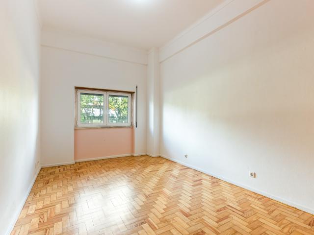 Apartamento alugar em São Francisco Xavier, Lisboa