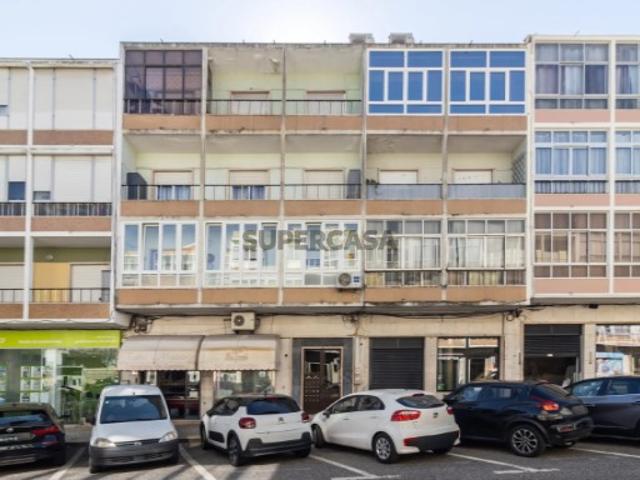 Casa venda em Damaia, Amadora