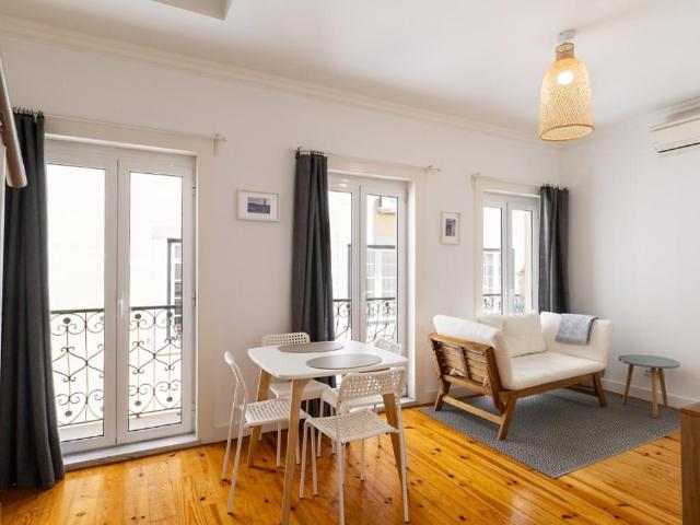 Apartamento venda em Estrela, Lisboa