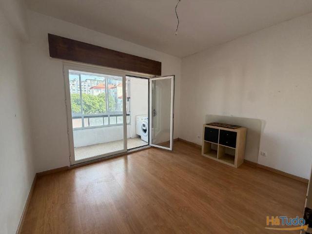 Apartamento venda em Amadora, Lisboa