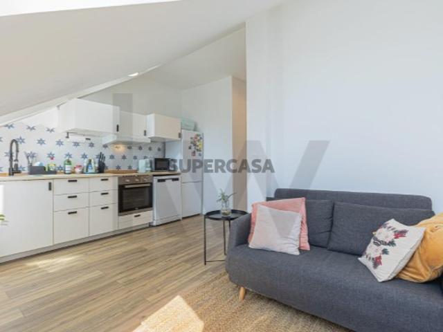 Casa venda em São Francisco Xavier, Lisboa