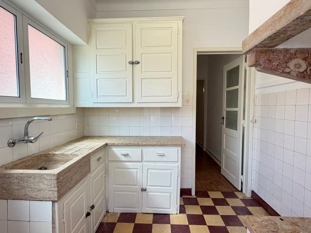 Apartamento alugar em Santiago Dos Velhos, Lisboa