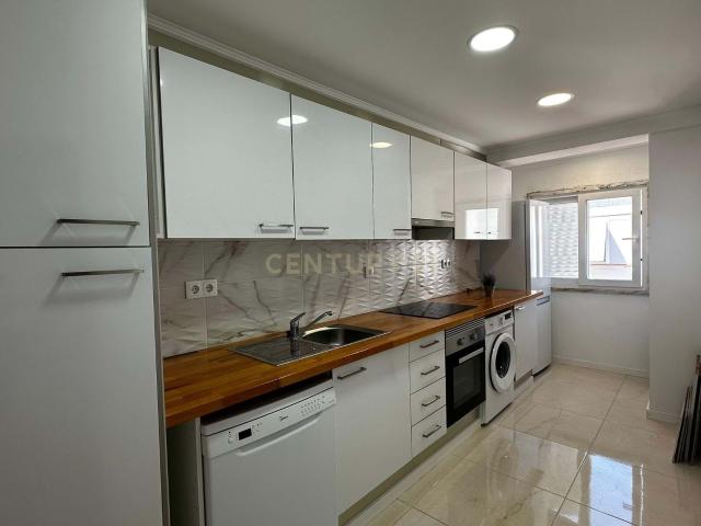 Apartamento venda em Villa Park, Amadora