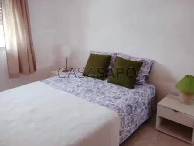 Apartamento alugar em Armação De Pêra, Faro