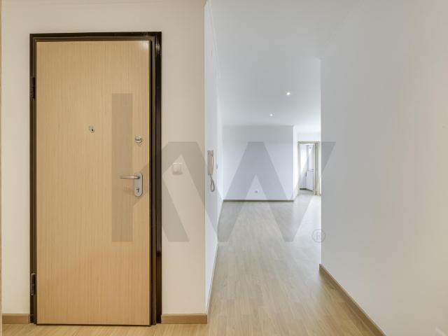 Apartamento alugar em São Francisco Xavier, Lisboa