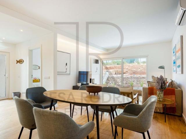 Apartamento venda em Estômbar, Faro