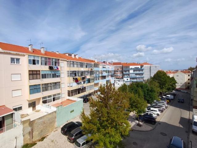 Casa venda em Cruz de Pau, Seixal