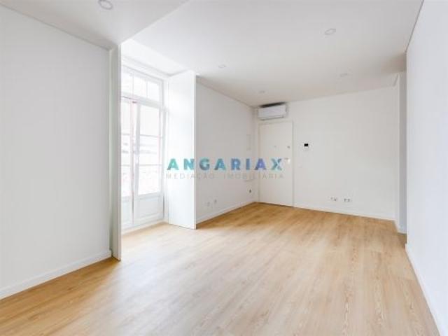 Apartamento alugar em Bairro dos Capuchos, Leiria