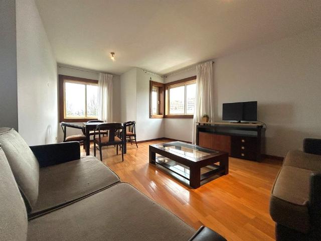 Apartamento alugar em Porto, Lordelo Do Ouro