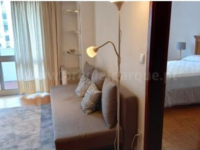Apartamento alugar em Porto, Lordelo Do Ouro