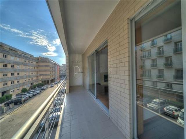 Apartamento alugar em Costa, Guimarães
