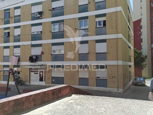 Apartamento venda em Vale de Milhaços, Seixal