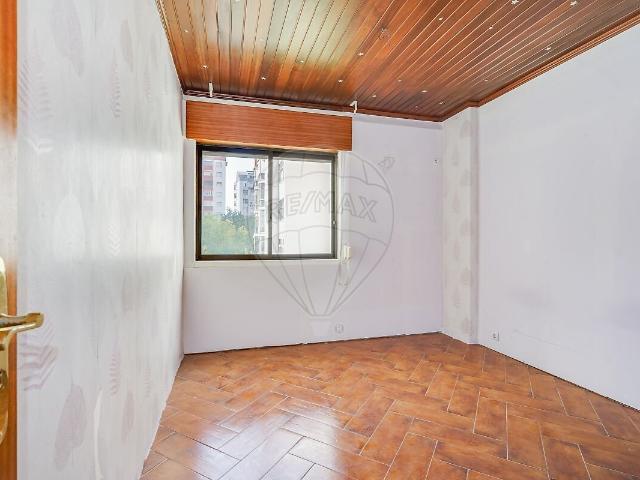 Apartamento venda em Urbanização da Atalaia, Amadora