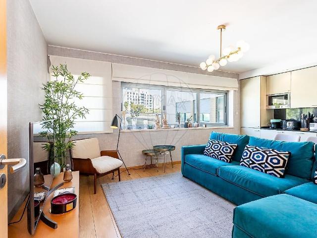 Apartamento venda em Bairro do Rego, Lisboa