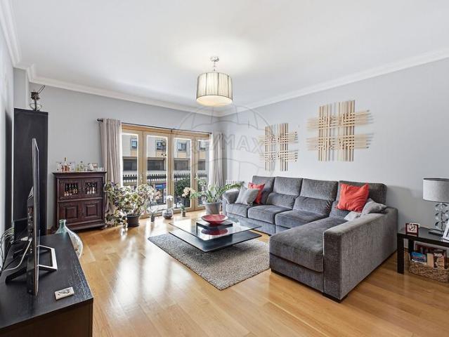 Apartamento venda em Santiago Dos Velhos, Lisboa