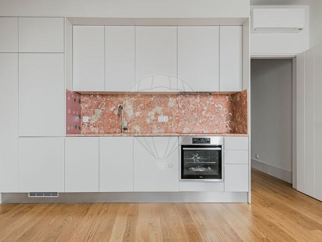 Apartamento venda em Estrela, Lisboa