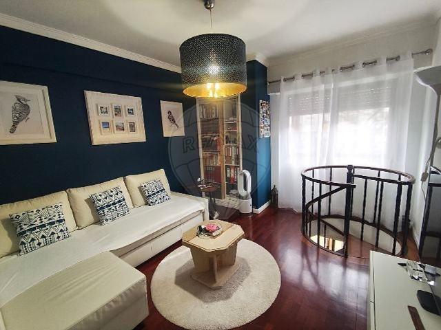 Apartamento venda em Massamá, Massamá e Monte Abraão