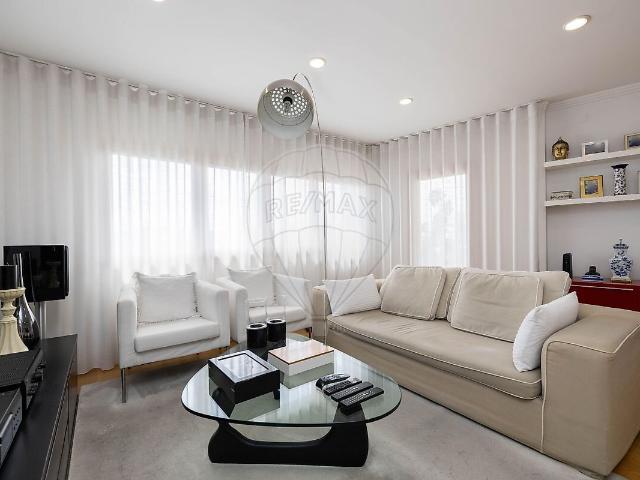 Apartamento venda em Colinas do Cruzeiro, Odivelas