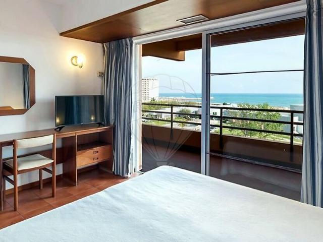 Apartamento venda em Quarteira, Loulé