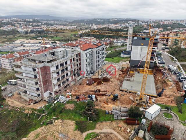 Apartamento venda em Cruz d'Areia, Leiria