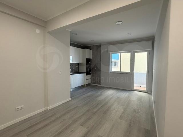 Apartamento venda em Amadora, Lisboa