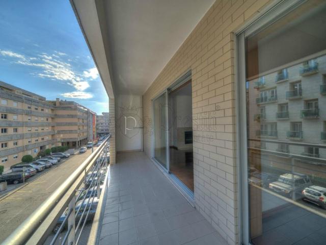 Apartamento alugar em Oliveira, São Paio e São Sebastião, Guimarães
