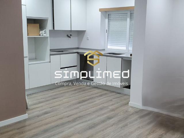Apartamento alugar em Bairro das Descobertas, Moita