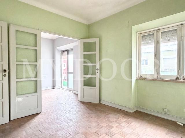 Apartamento venda em Santiago Dos Velhos, Lisboa