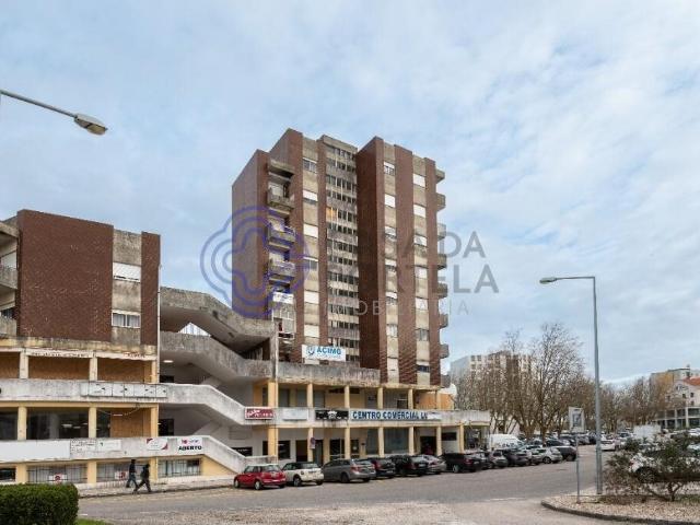 Apartamento venda em Marinha Grande, Leiria