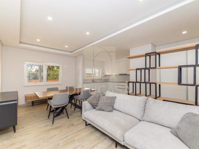 Apartamento venda em Fernão Ferro, Seixal