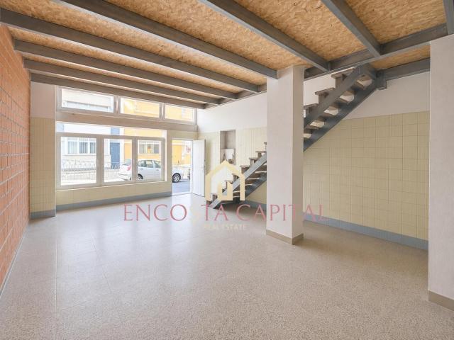 Apartamento venda em Santiago Dos Velhos, Lisboa