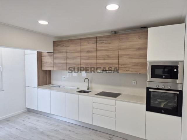 Casa venda em Bairro Alves Redol, Alto do Seixalinho, Santo André e Verderena